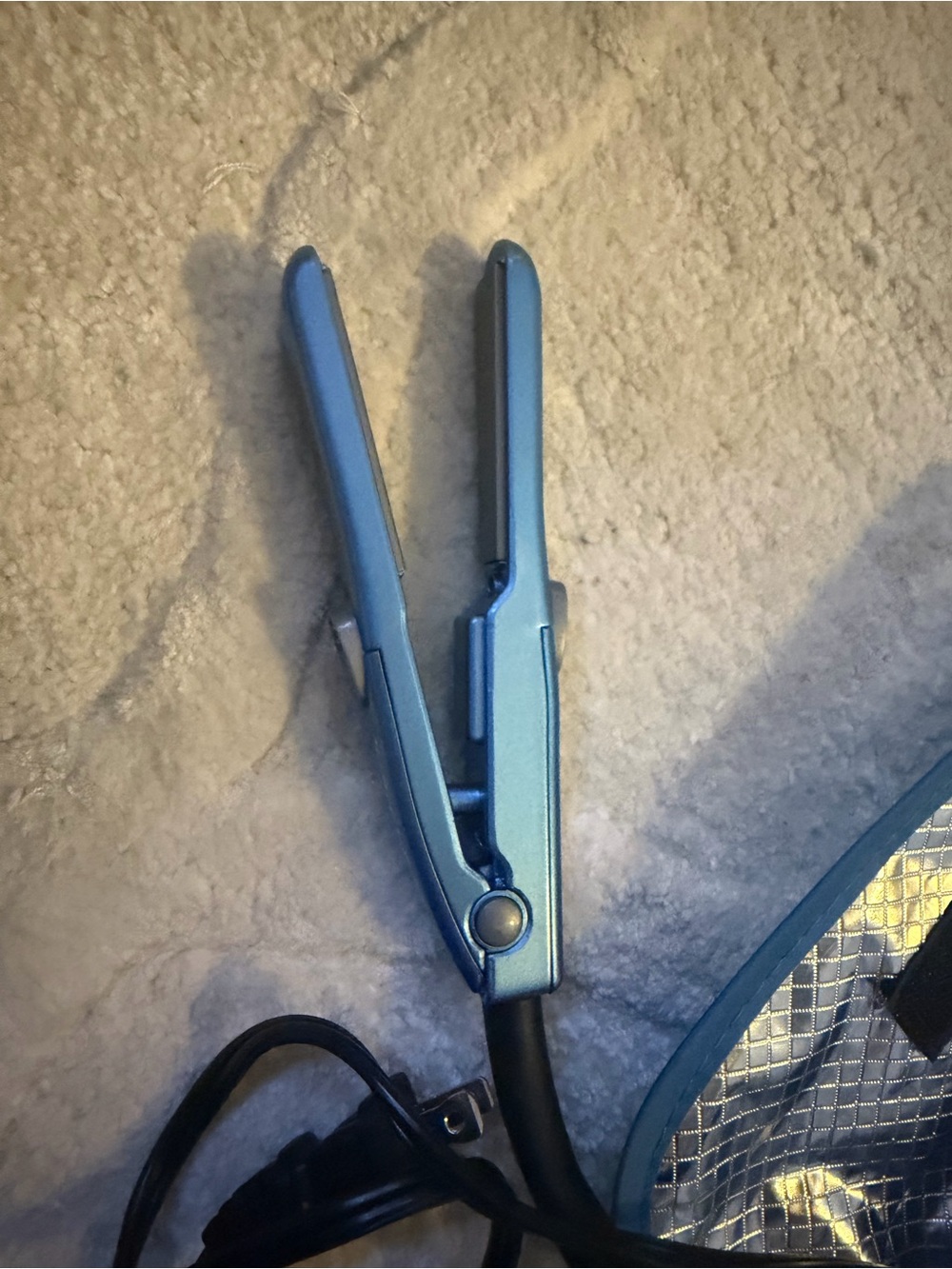BaByliss Metallic Blue Mini Hair Straightener